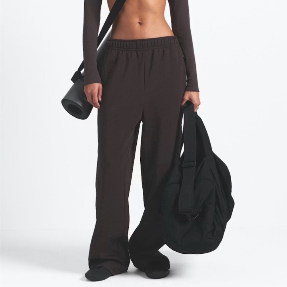 NWOT Nike x Skims Matte Tricot Side Snap Pant in Phoenix Size XS